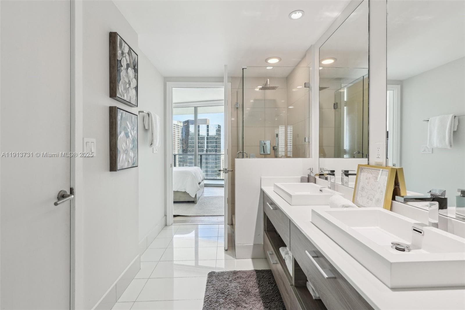 1300 S Miami Ave # 2404, Miami FL 33130 — 23