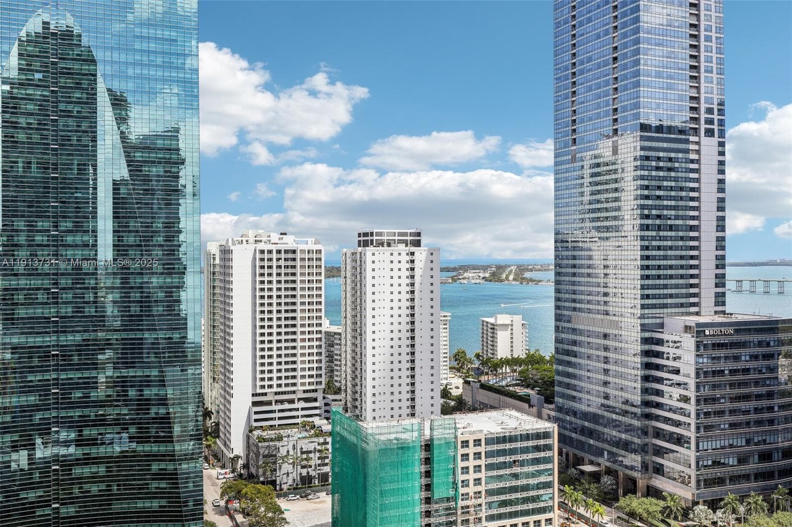 1300 S Miami Ave # 2404, Miami FL 33130 — 32