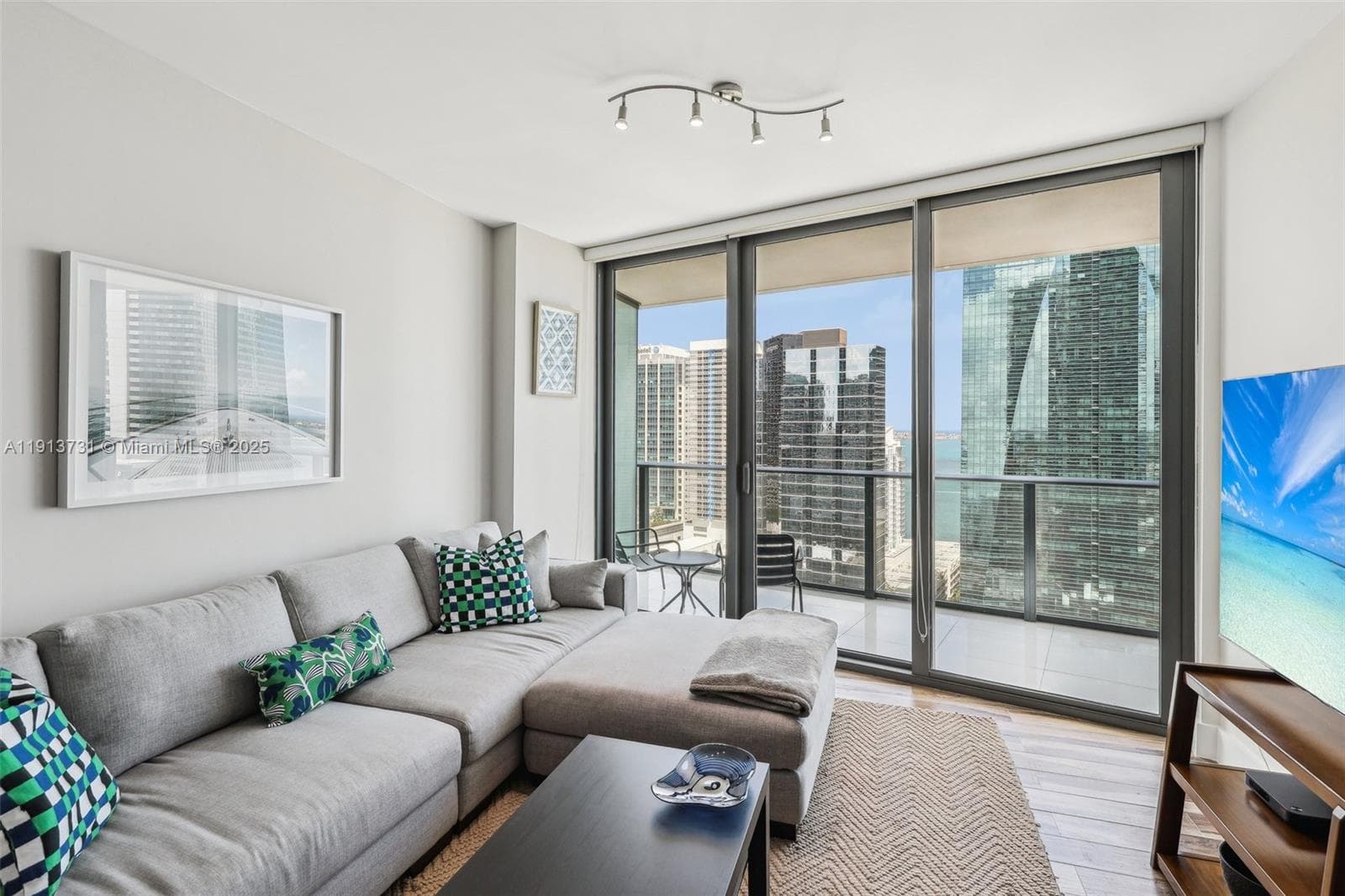 1300 S Miami Ave # 2404, Miami FL 33130 — 5