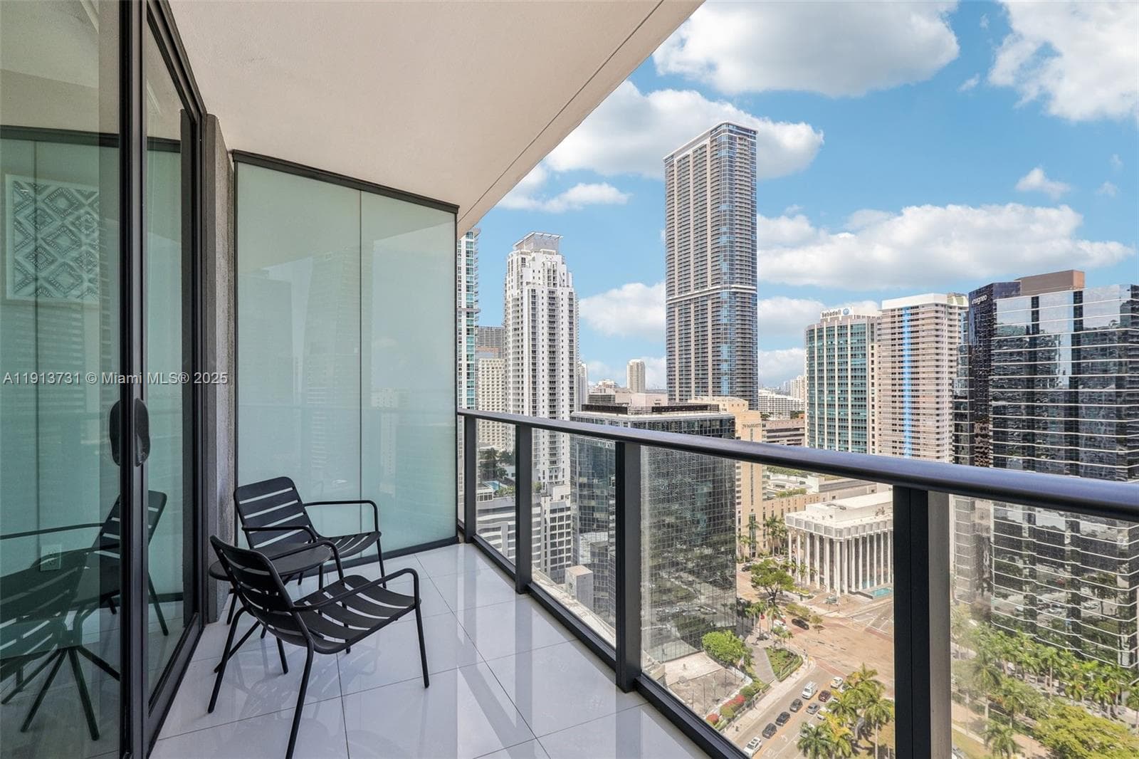 1300 S Miami Ave # 2404, Miami FL 33130 — 30