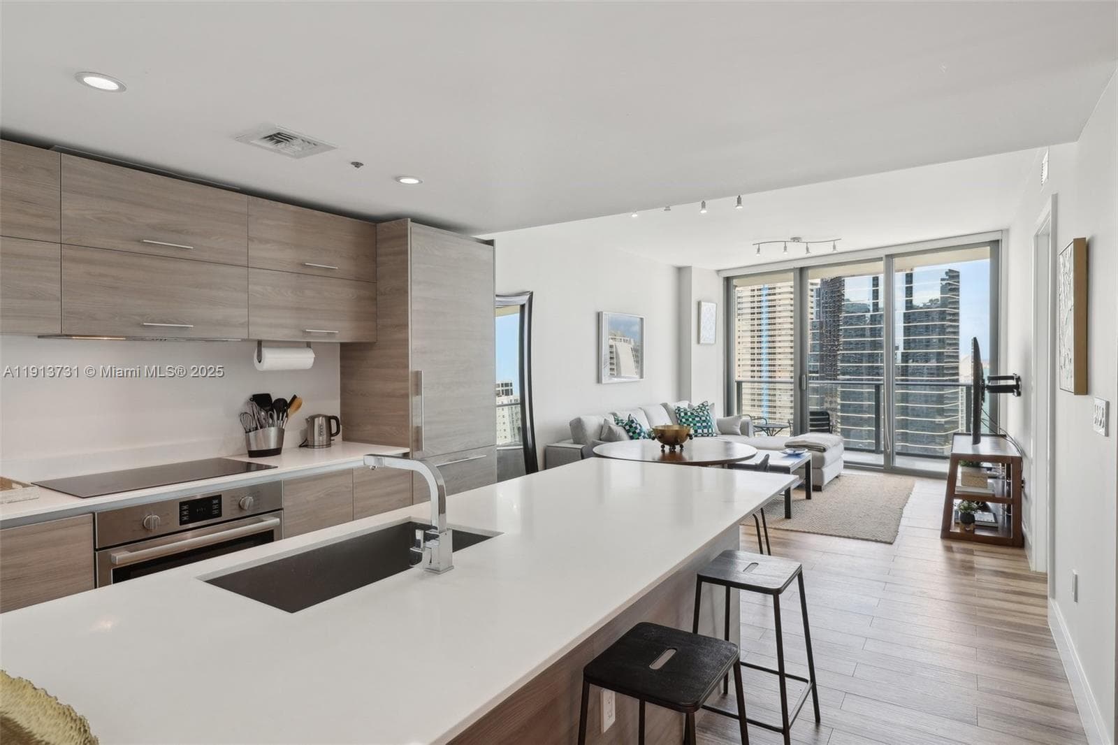1300 S Miami Ave # 2404, Miami FL 33130 — 10