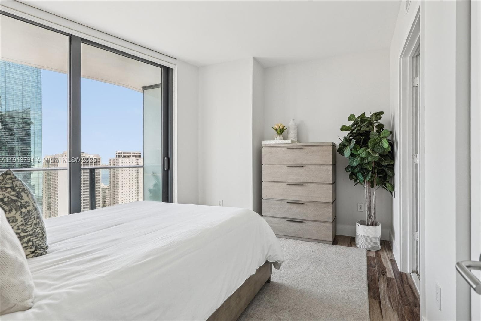 1300 S Miami Ave # 2404, Miami FL 33130 — 14