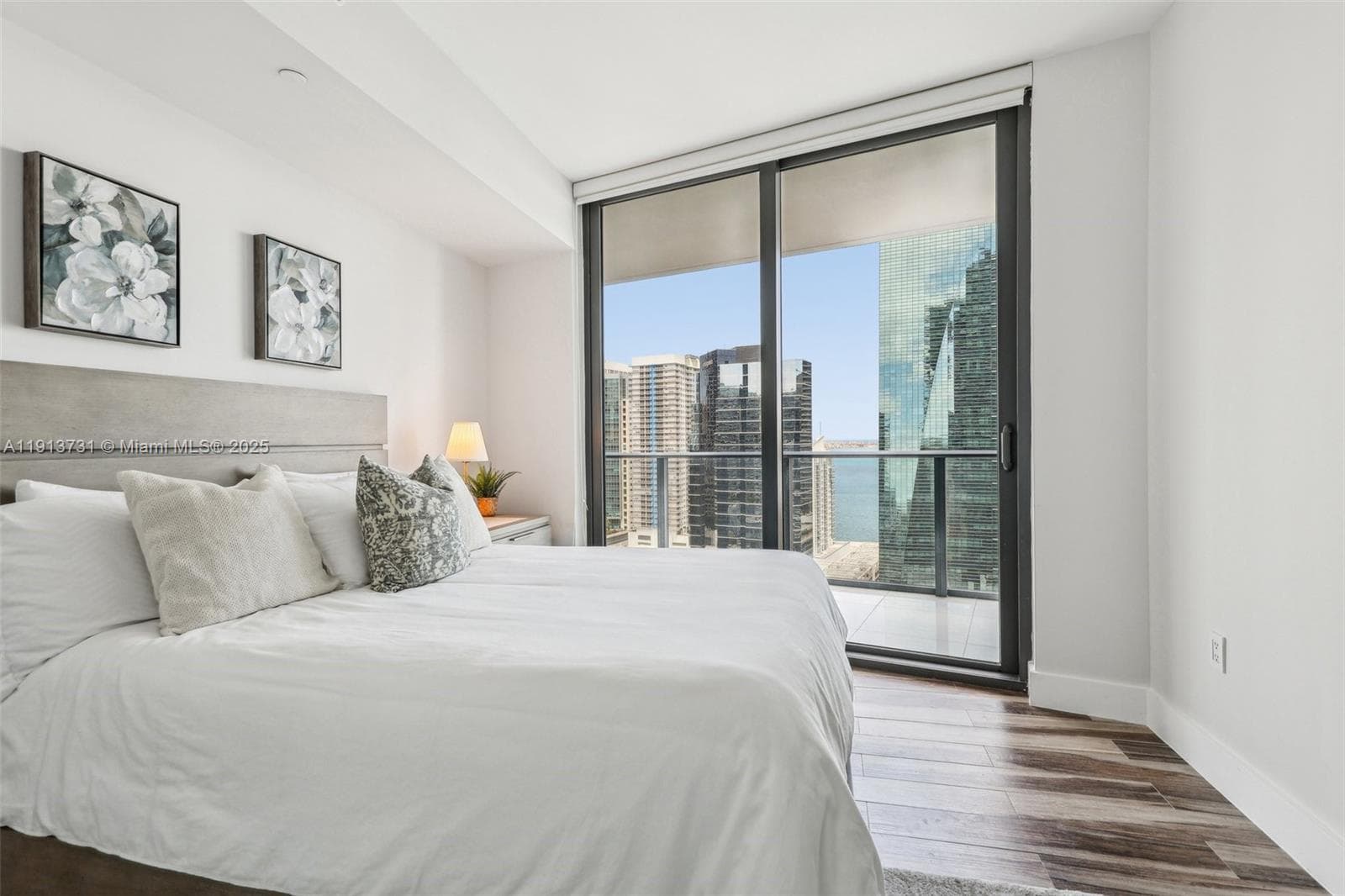 1300 S Miami Ave # 2404, Miami FL 33130 — 15