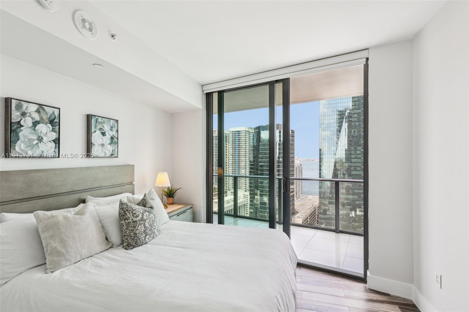 1300 S Miami Ave # 2404, Miami FL 33130 — 19