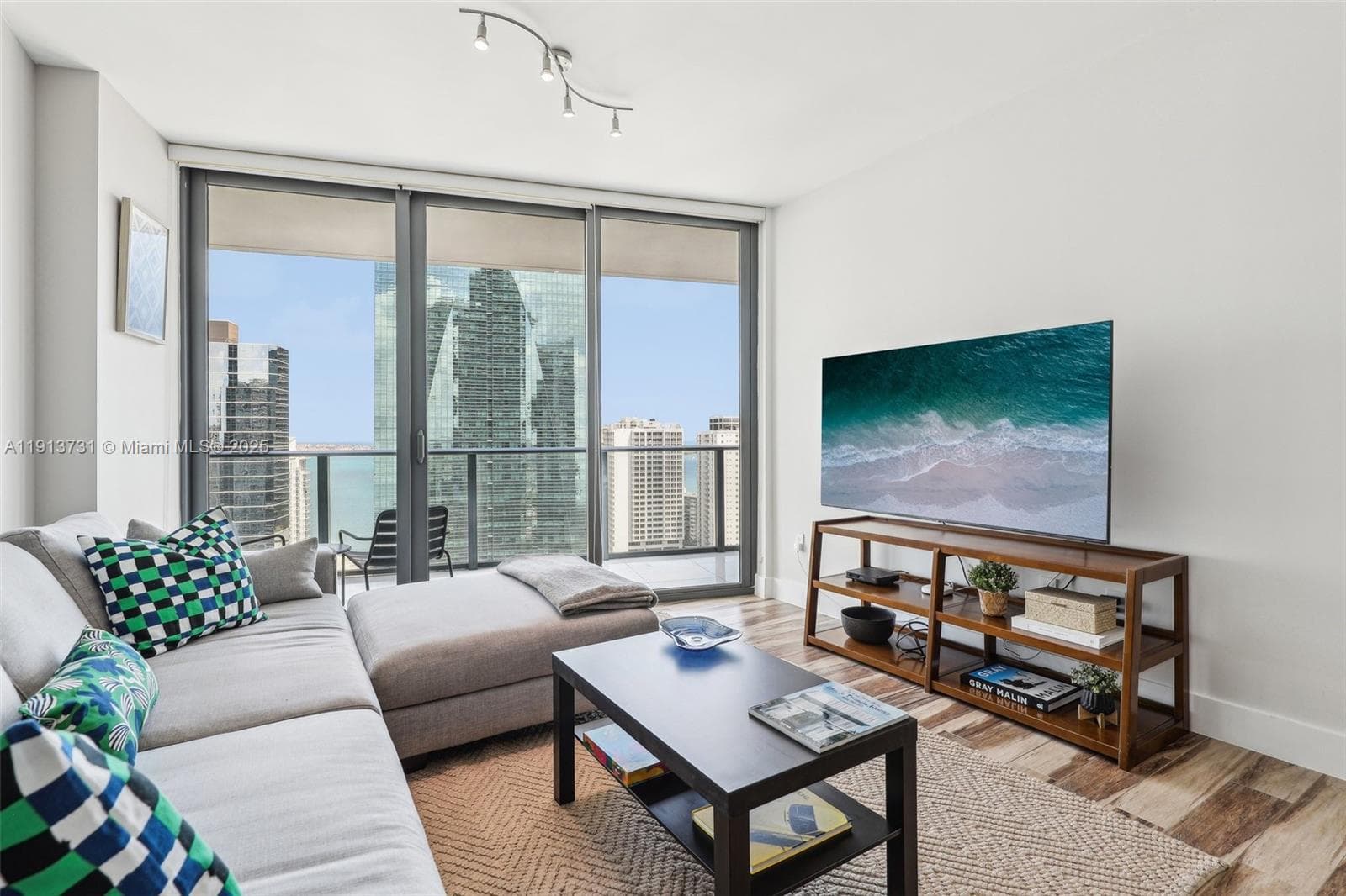1300 S Miami Ave # 2404, Miami FL 33130 — 4