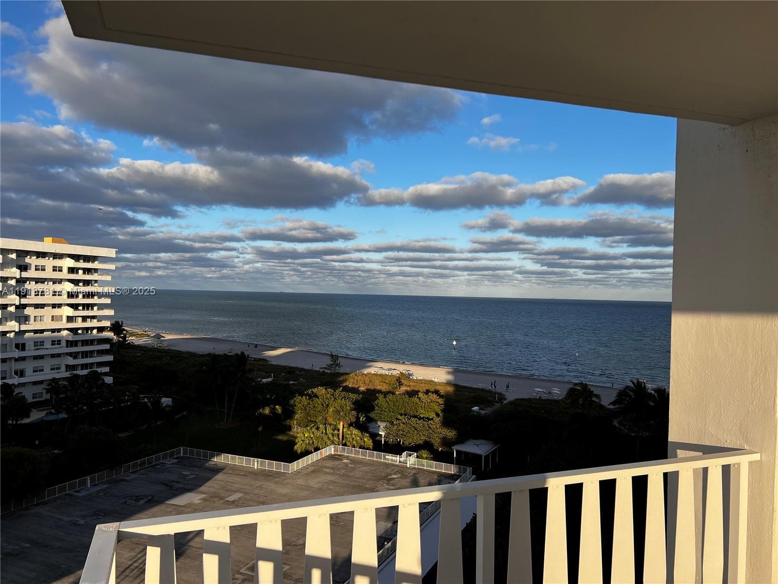 200 Ocean Lane Dr # 909, Key Biscayne FL 33149 — 2