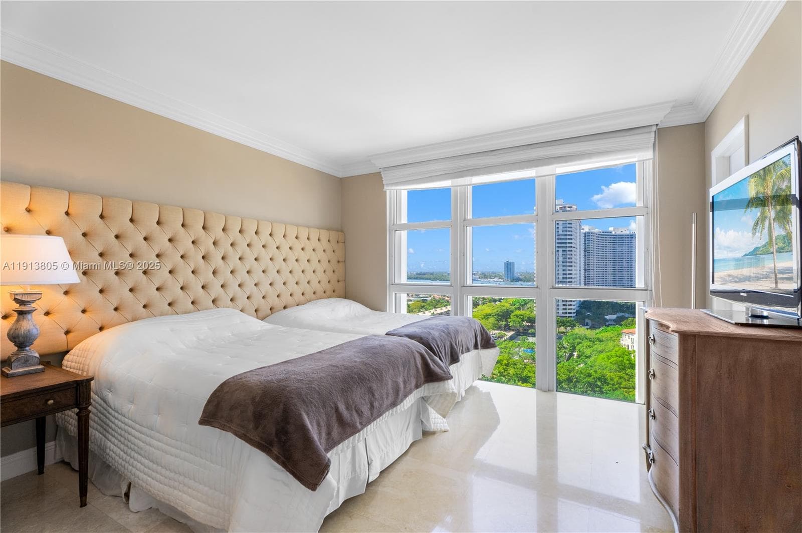 2600 Island Blvd # 1605, Aventura FL 33160 — 23