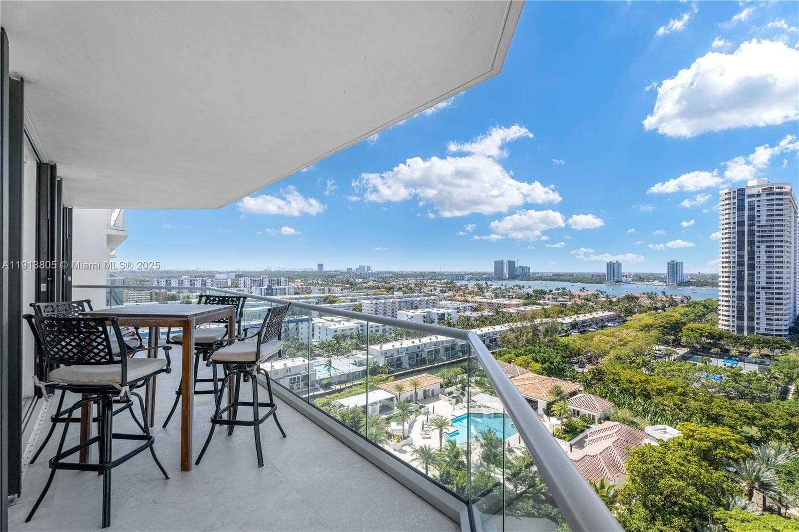 2600 Island Blvd # 1605, Aventura FL 33160 — 34