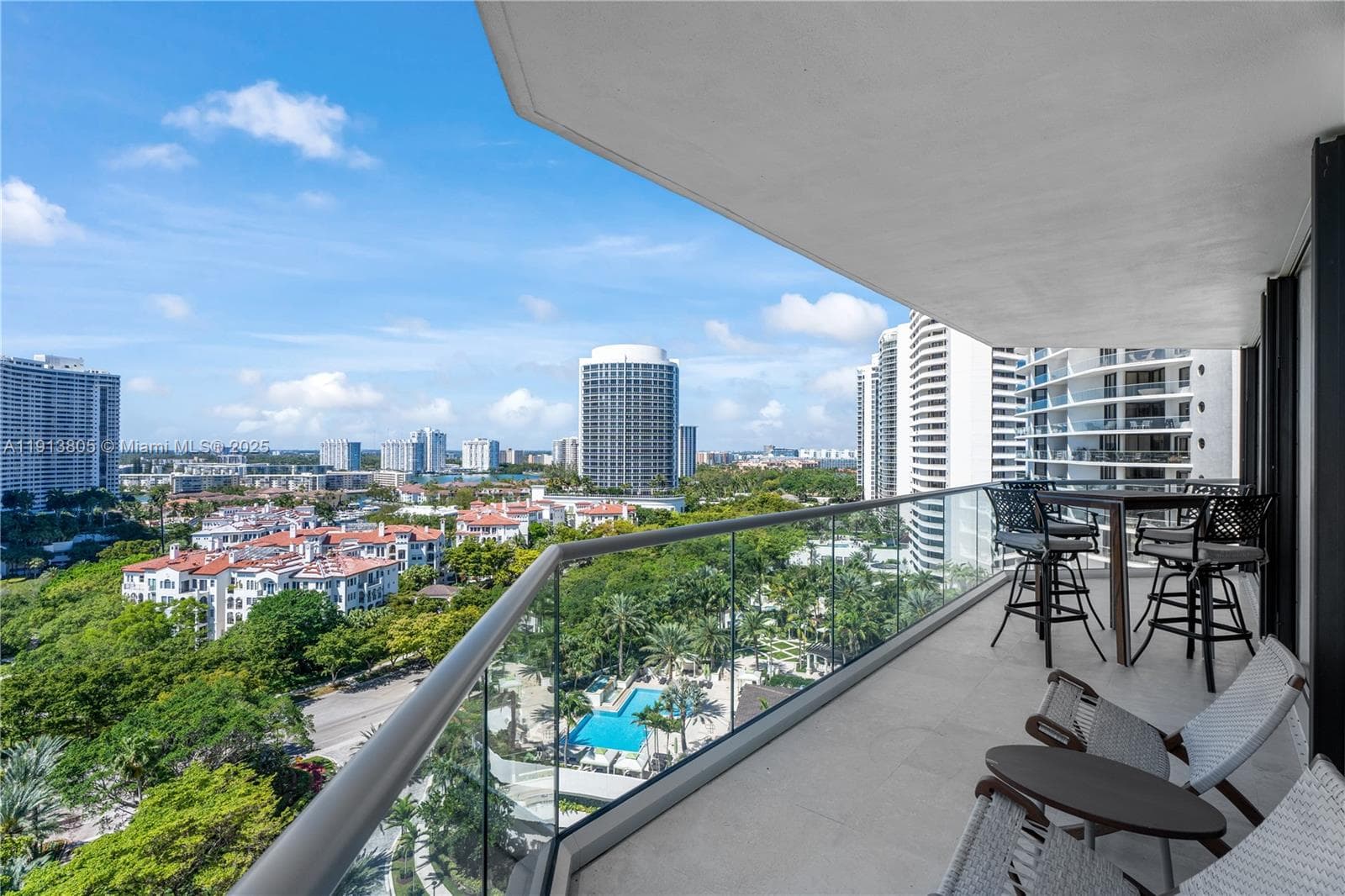 2600 Island Blvd # 1605, Aventura FL 33160 — 33