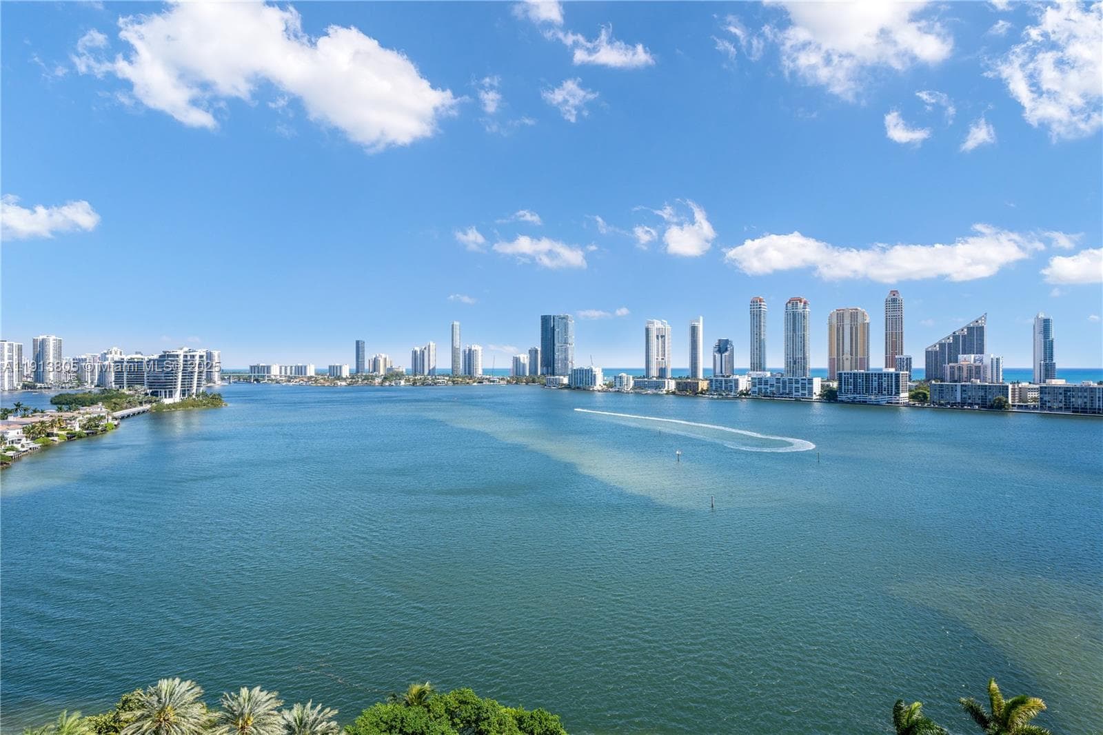 2600 Island Blvd # 1605, Aventura FL 33160 — 15
