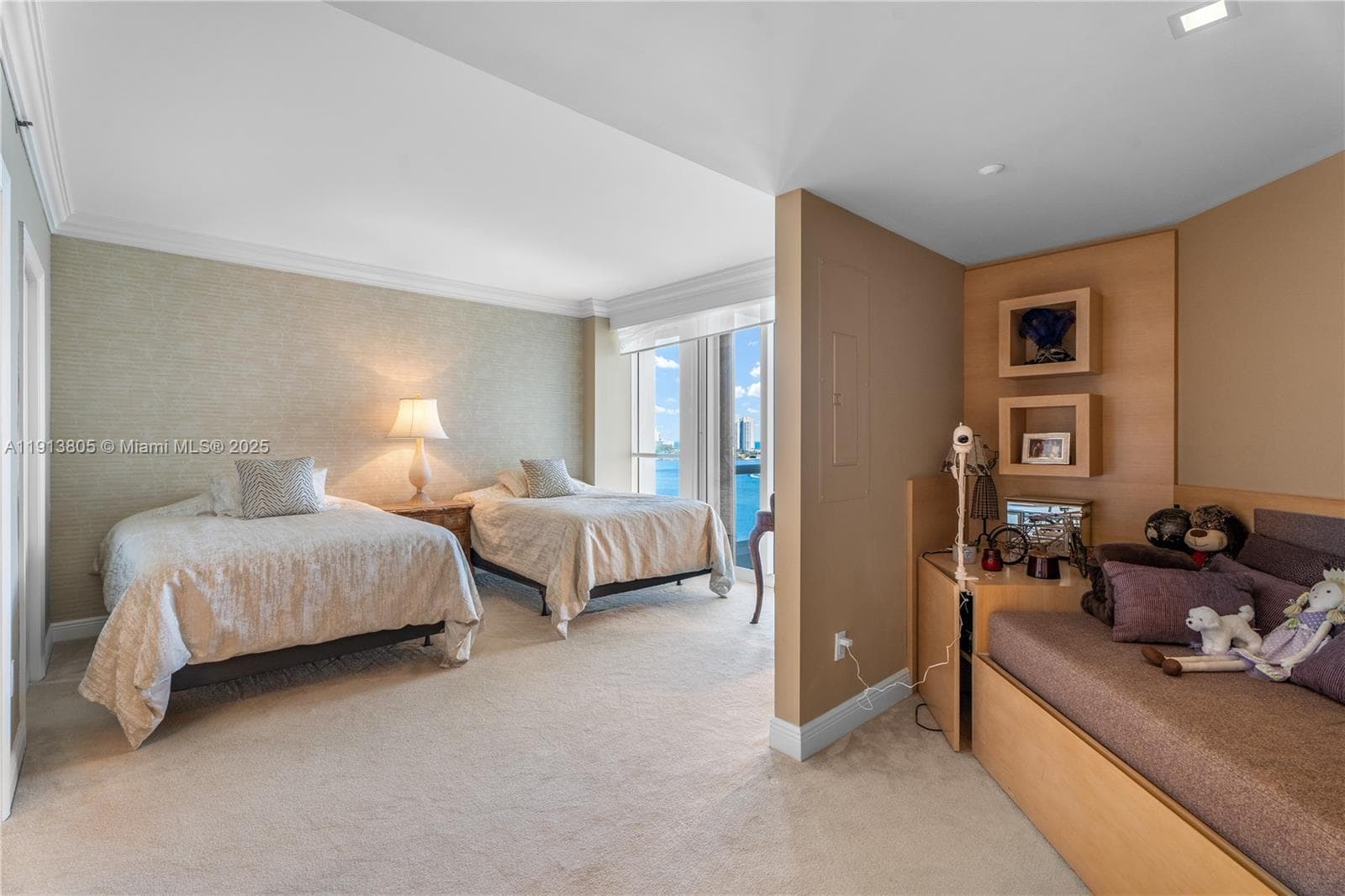2600 Island Blvd # 1605, Aventura FL 33160 — 21