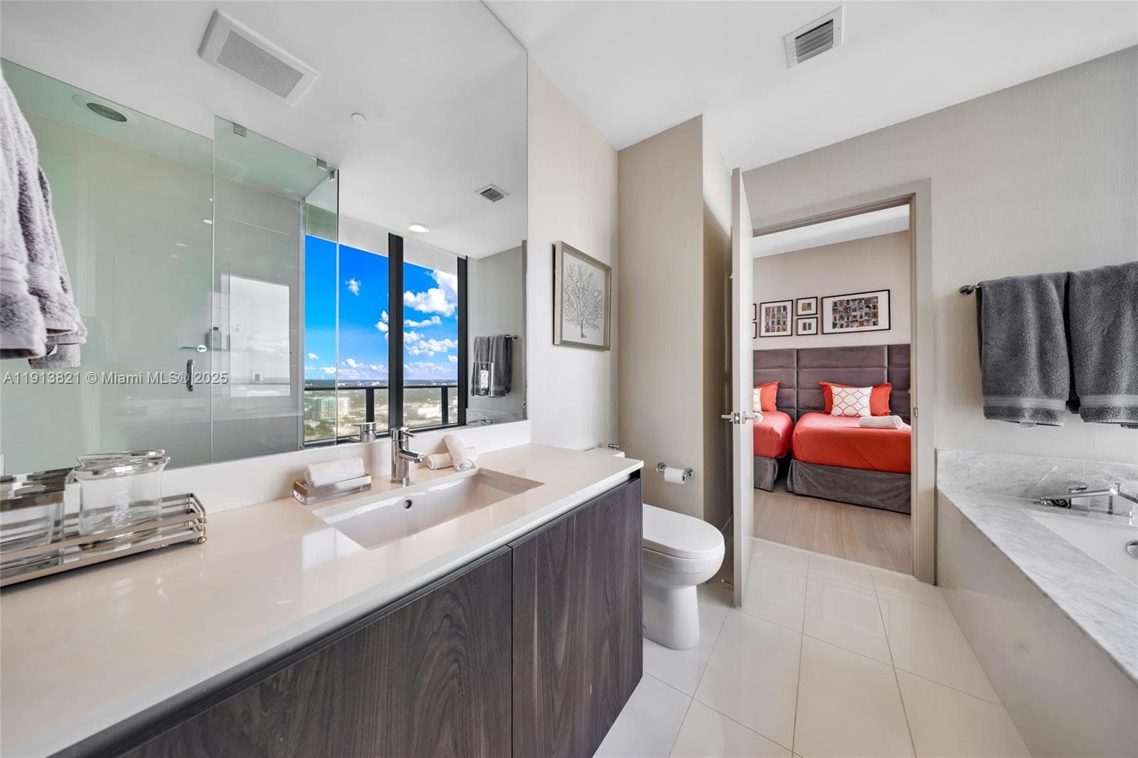 480 NE 31st St # 2807, Miami FL 33137 — 17