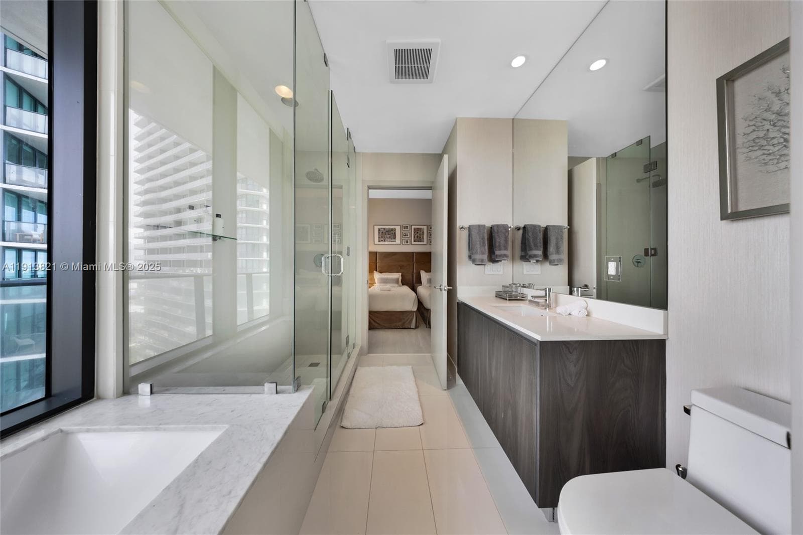 480 NE 31st St # 2807, Miami FL 33137 — 15