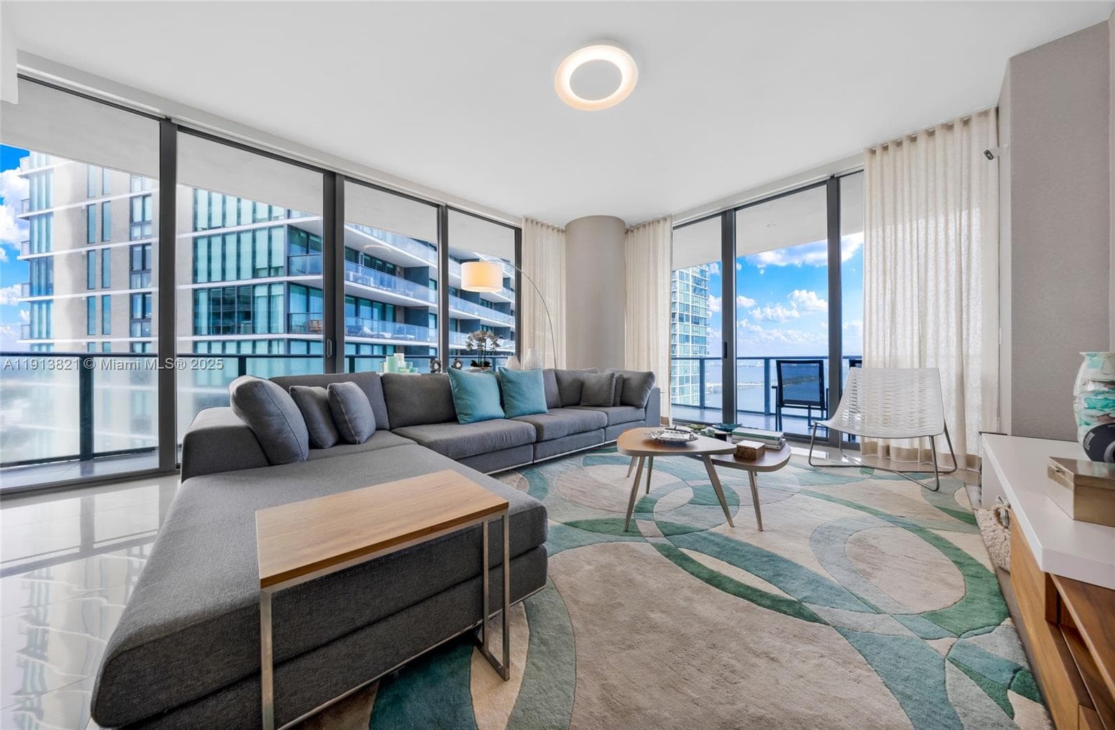480 NE 31st St # 2807, Miami FL 33137 — 4