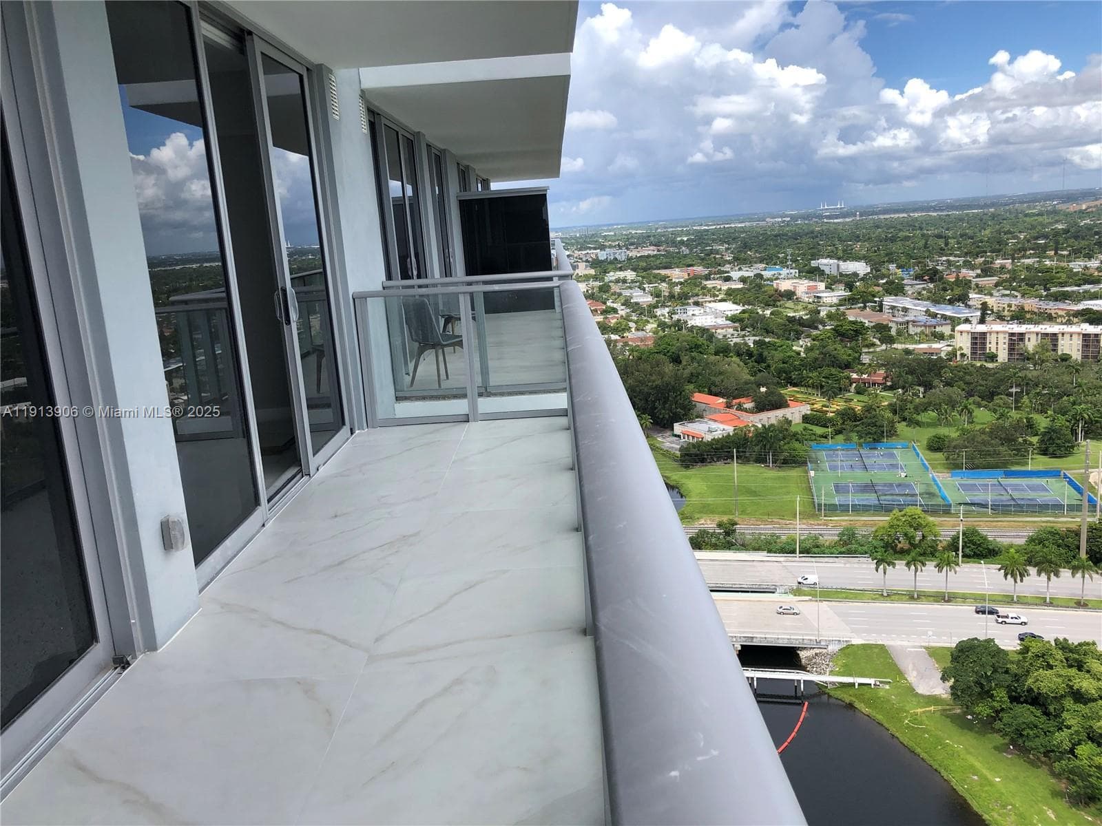 16385 Biscayne Blvd # 3003, North Miami Beach FL 33160 — 7