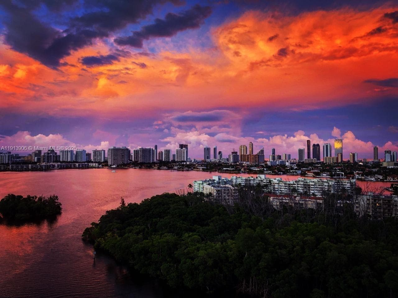 16385 Biscayne Blvd # 3003, North Miami Beach FL 33160 — 1