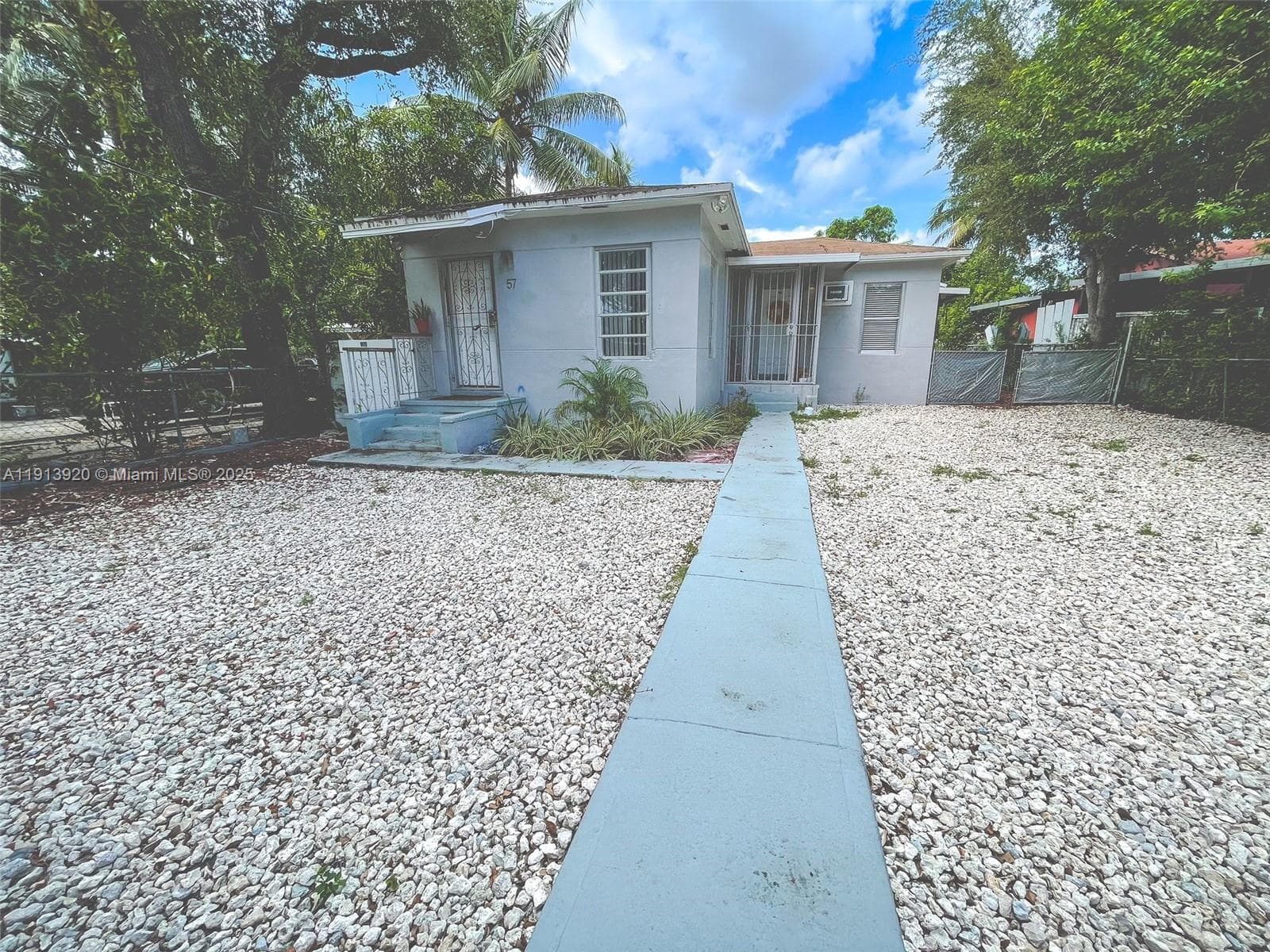 55 NW 69th St, Miami FL 33150 — 1