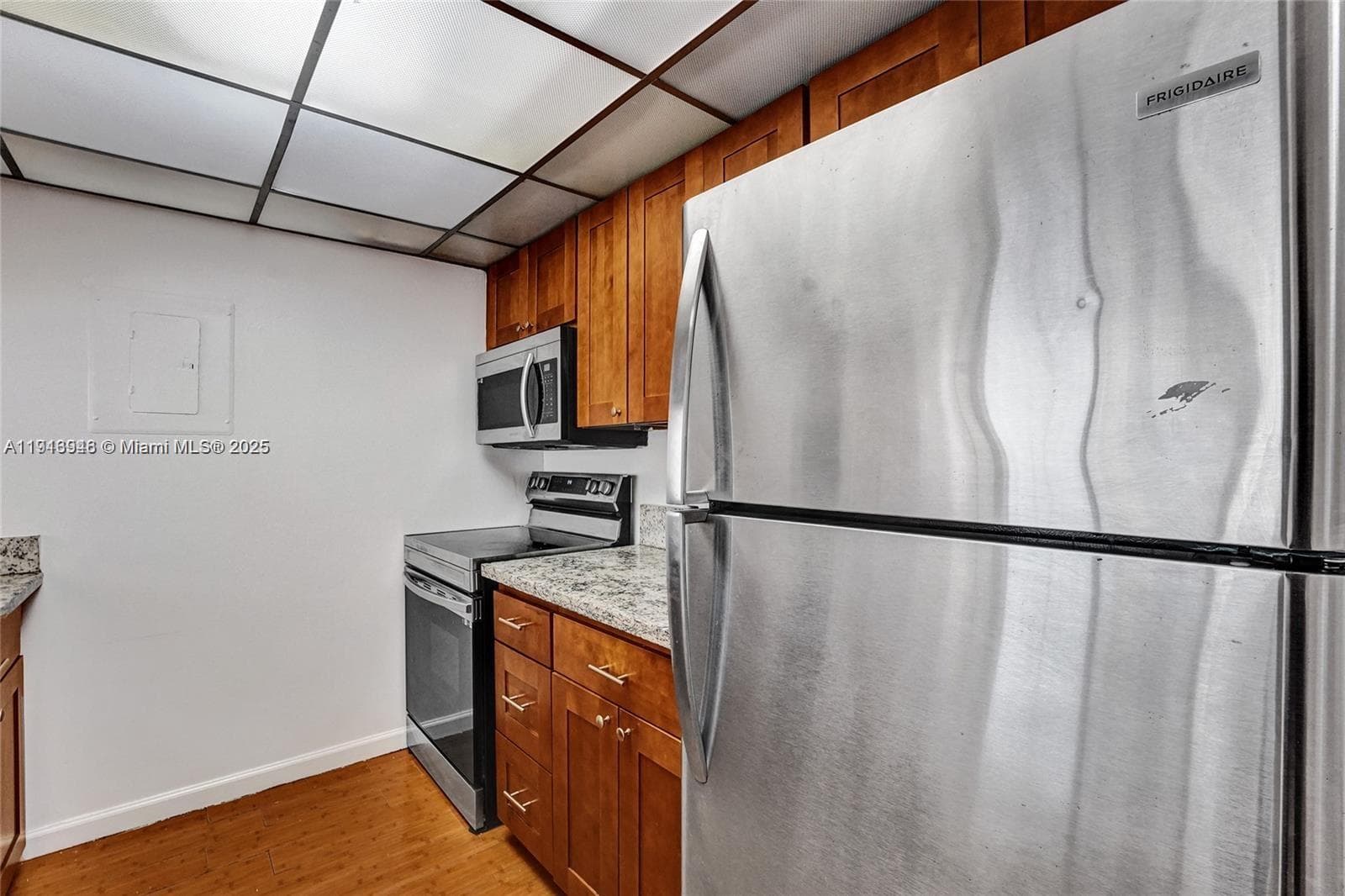 7601 E Treasure Dr # 406, North Bay Village FL 33141 — 33