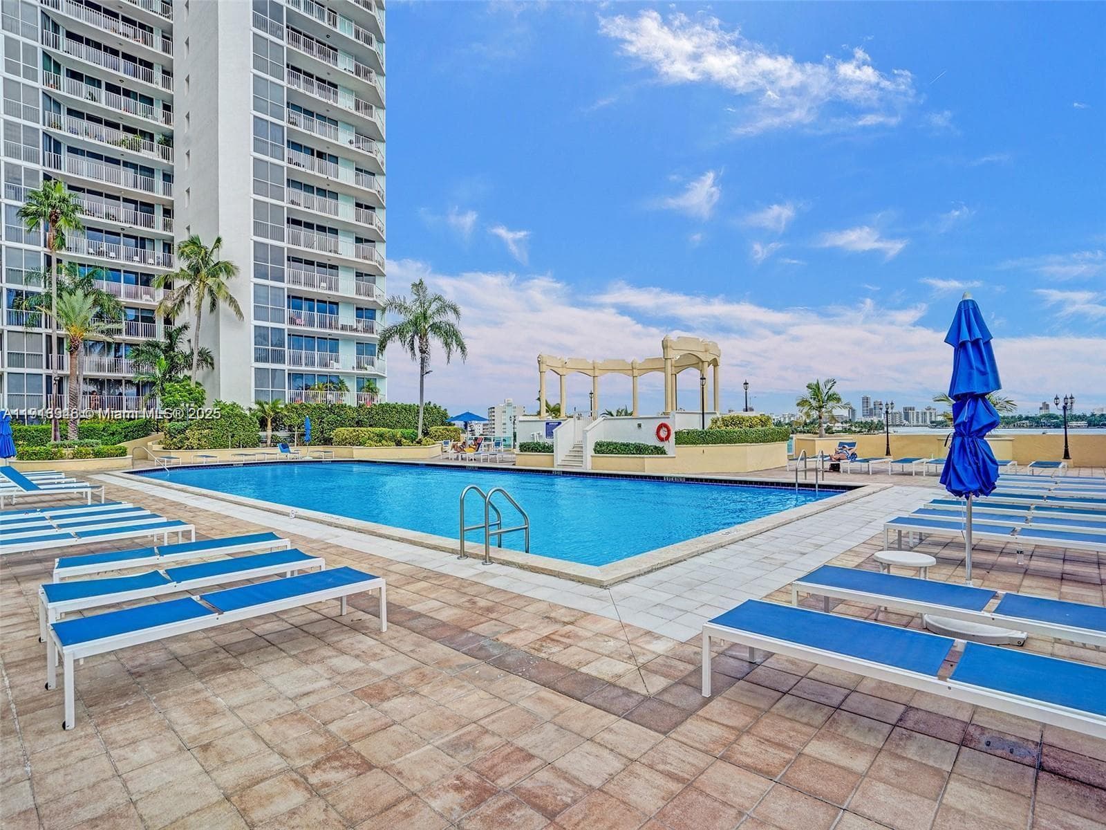 7601 E Treasure Dr # 406, North Bay Village FL 33141 — 11