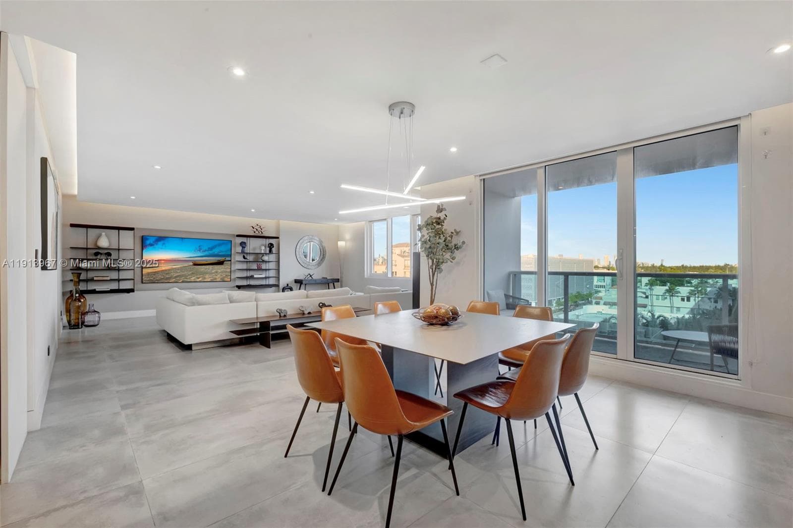 2301 Collins Ave # 634, Miami Beach FL 33139 — 43