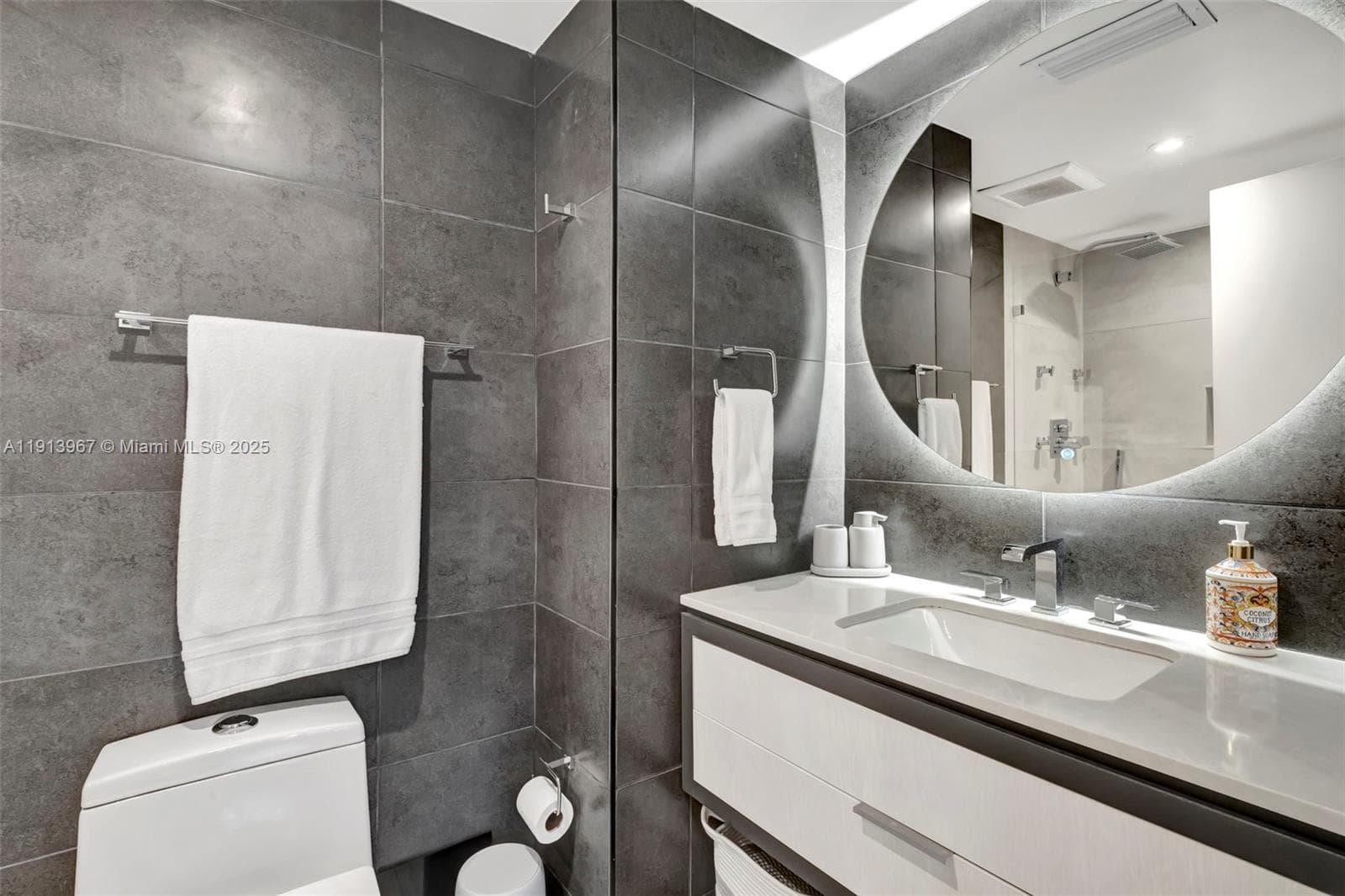 2301 Collins Ave # 634, Miami Beach FL 33139 — 7