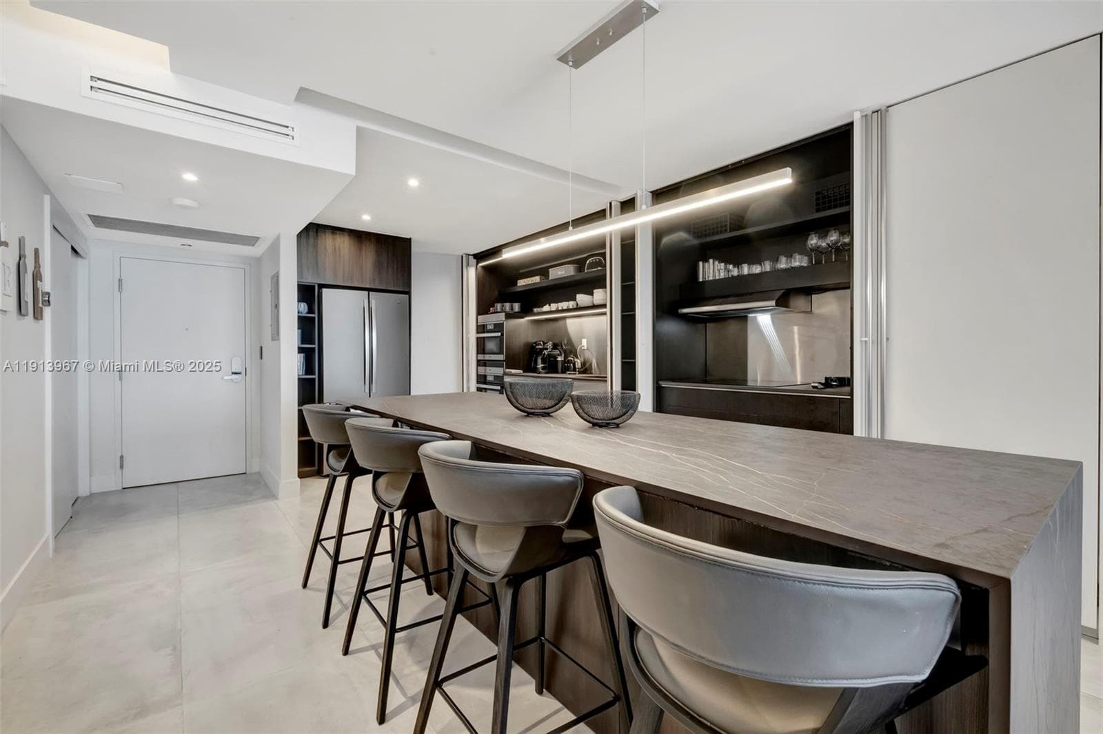 2301 Collins Ave # 634, Miami Beach FL 33139 — 32