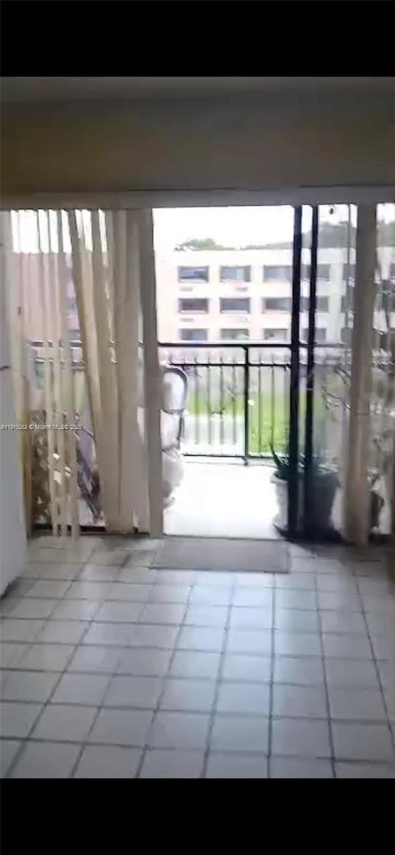 Victory Gardens Condo, Miami, FL — 2