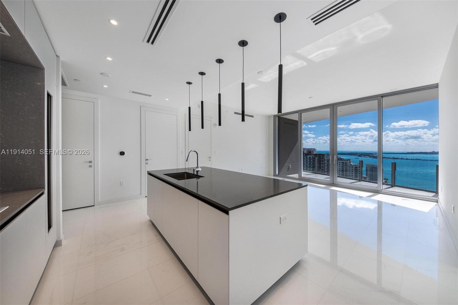 300 Biscayne Boulevard Way # 3506W, Miami FL 33131 — 2