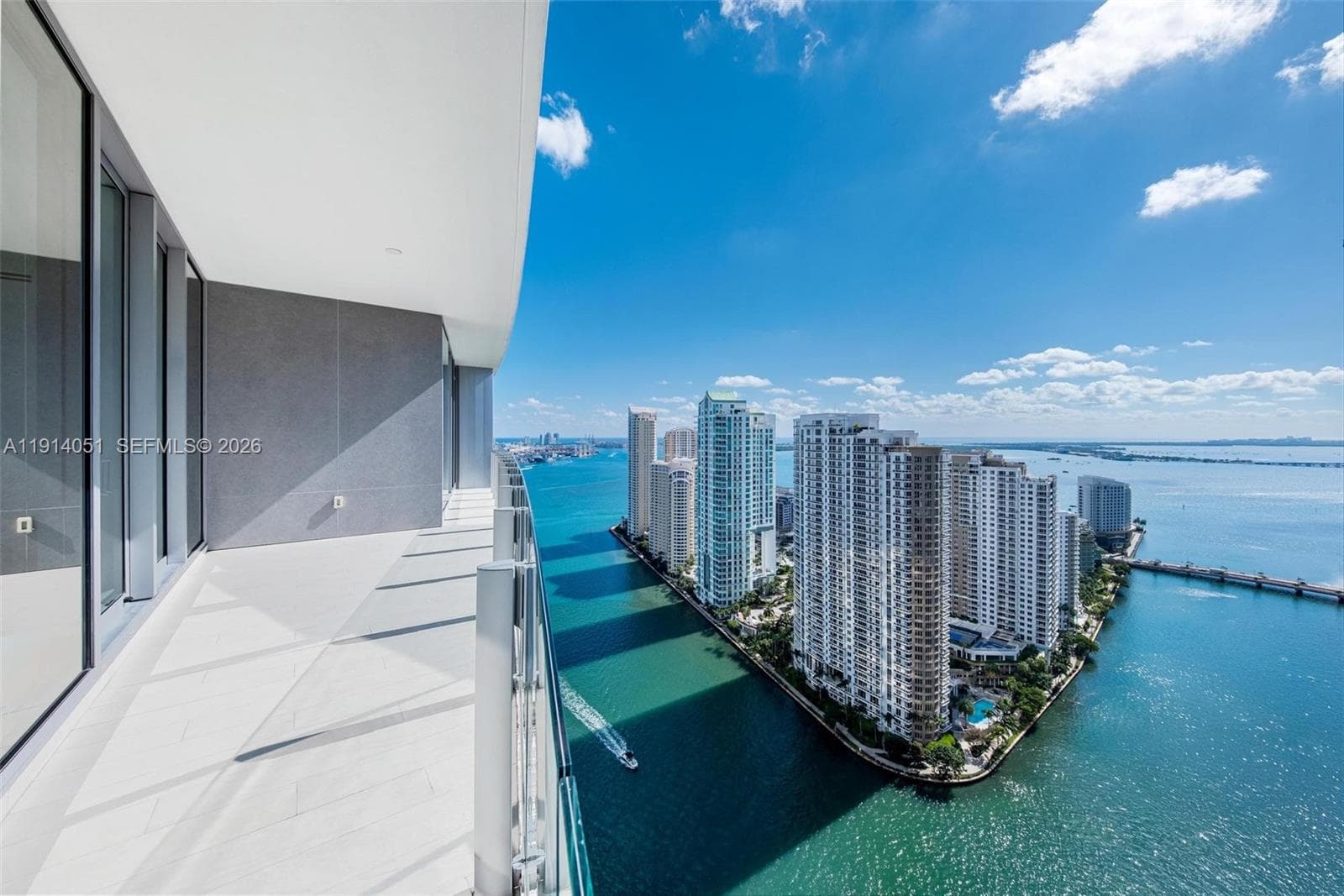 300 Biscayne Boulevard Way # 3506W, Miami FL 33131 — 1