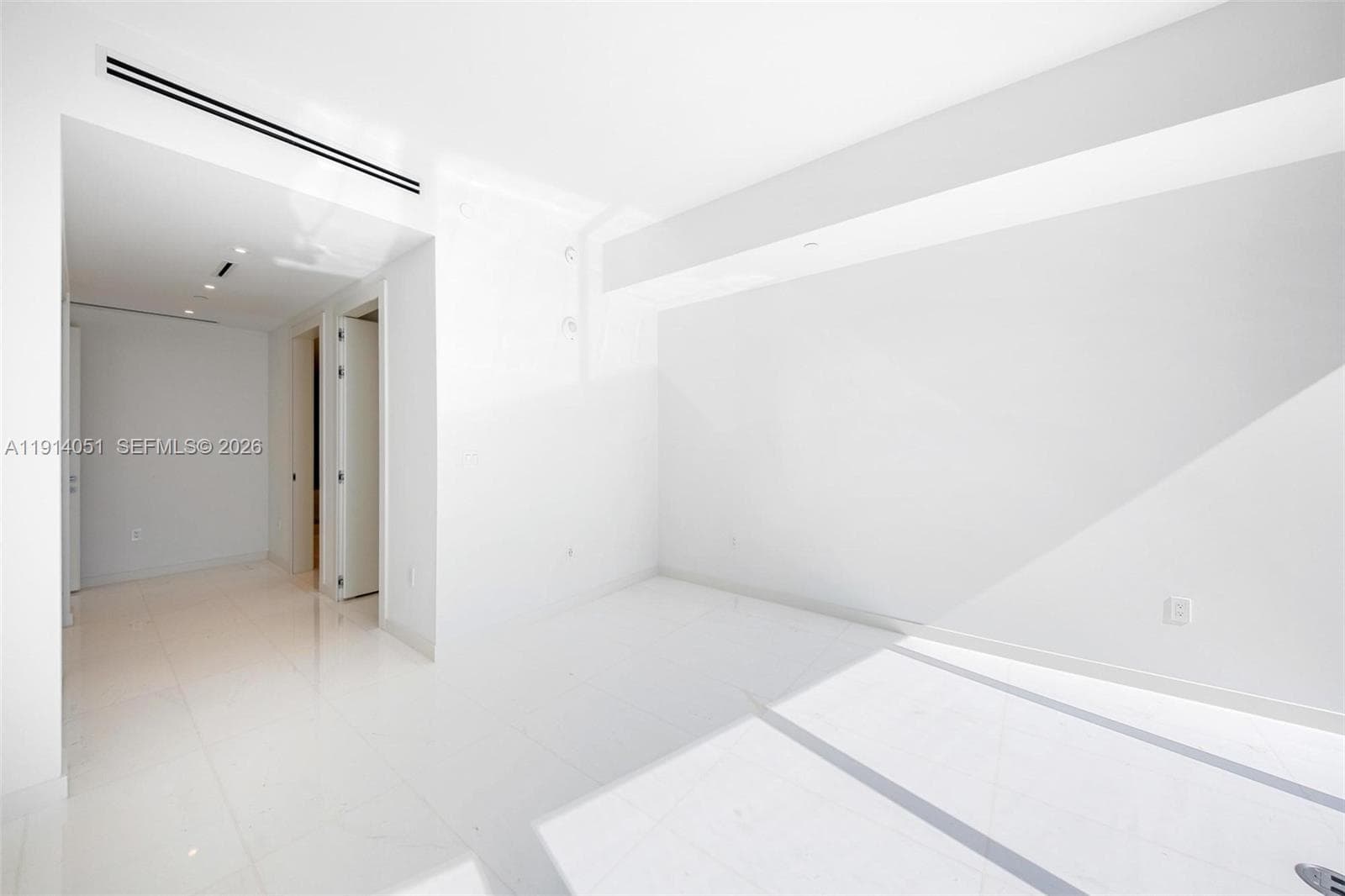 300 Biscayne Boulevard Way # 3506W, Miami FL 33131 — 20