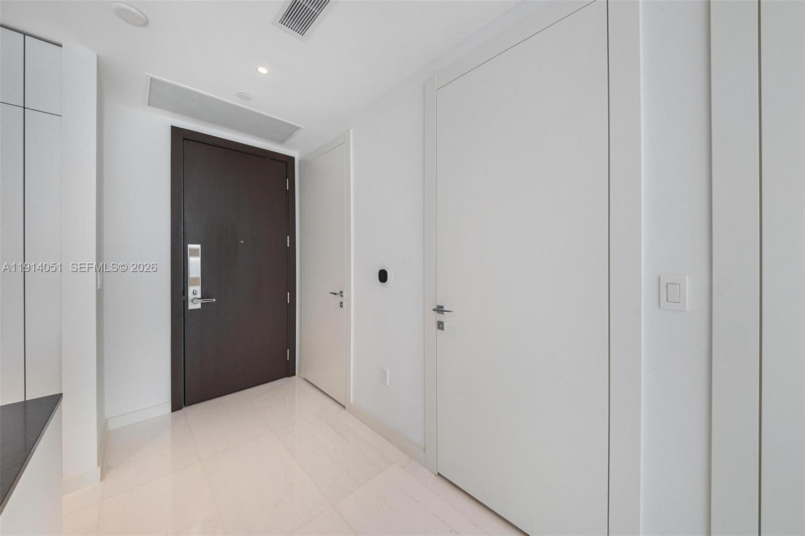 300 Biscayne Boulevard Way # 3506W, Miami FL 33131 — 54