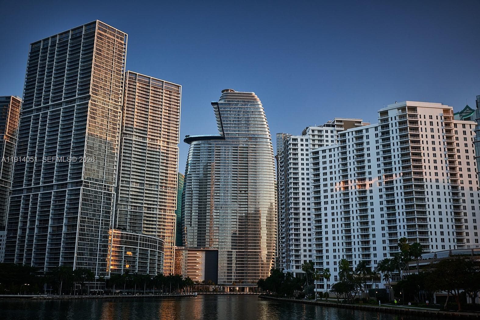 300 Biscayne Boulevard Way # 3506W, Miami FL 33131 — 78