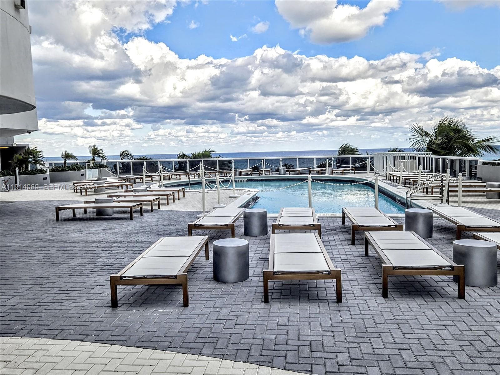 6301 Collins Ave # 901, Miami Beach FL 33141 — 26