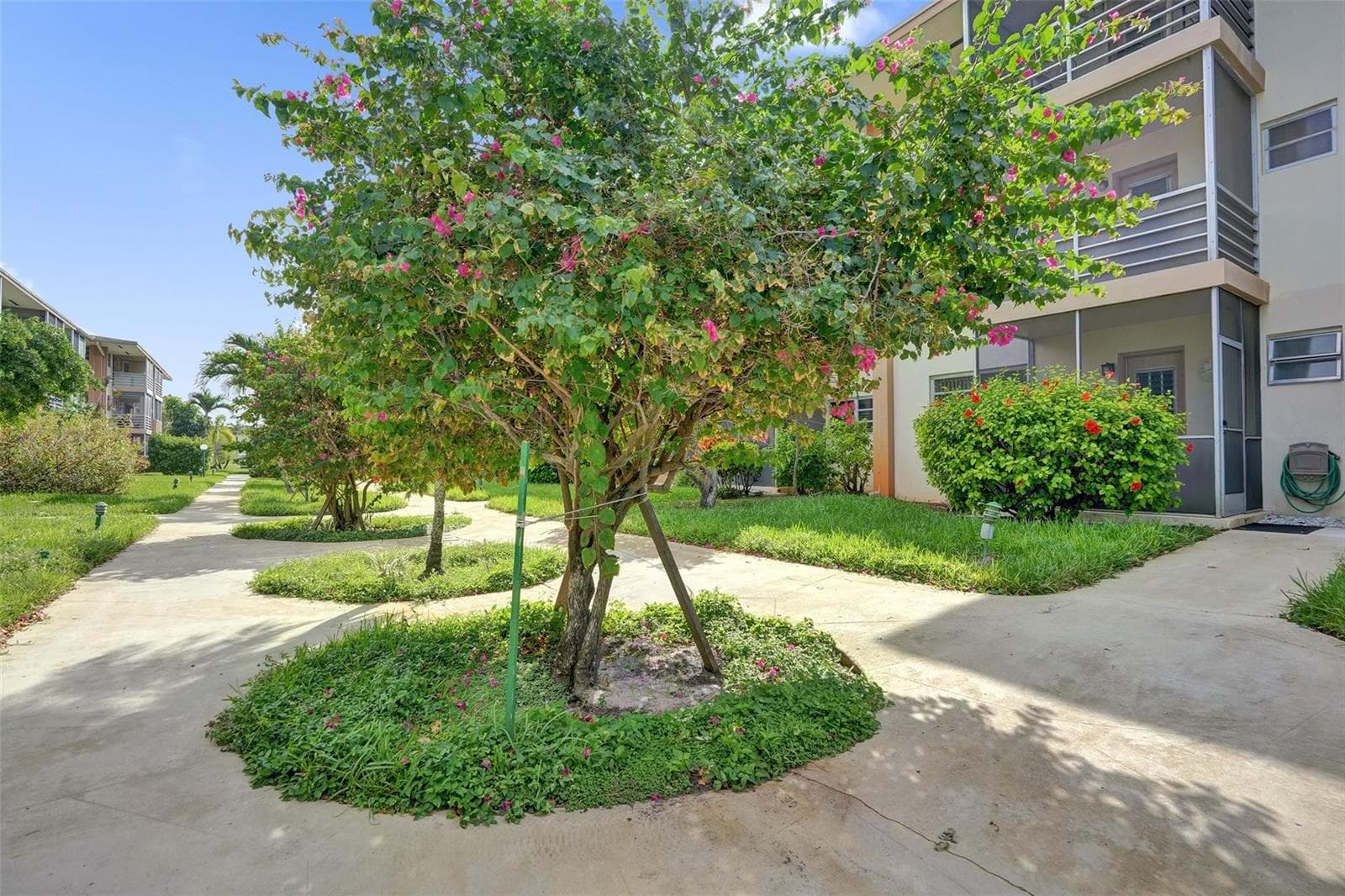 17001 NE 13th Avenue # 104, Miami FL 33162 — 27