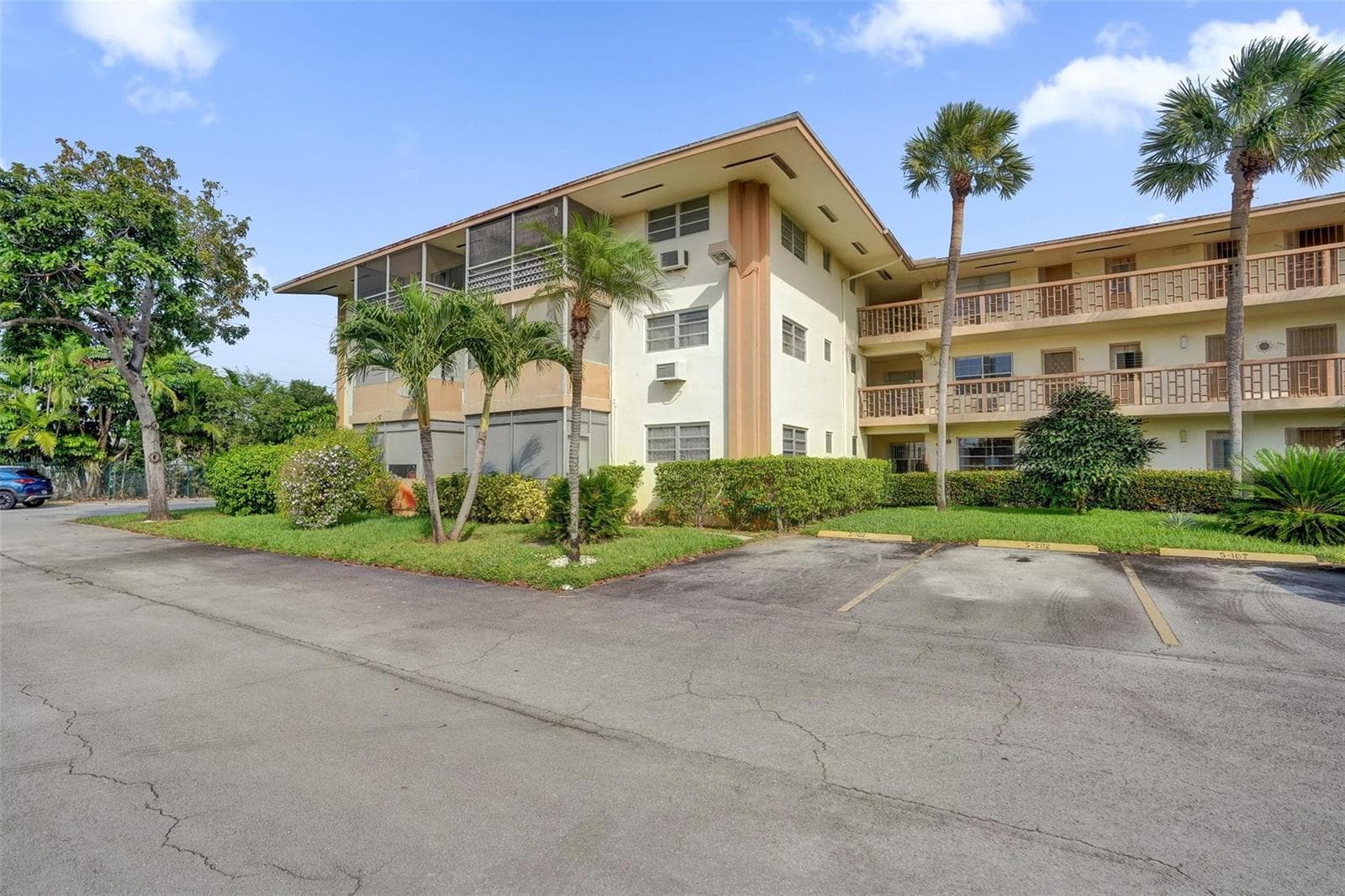 17001 NE 13th Avenue # 104, Miami FL 33162 — 39