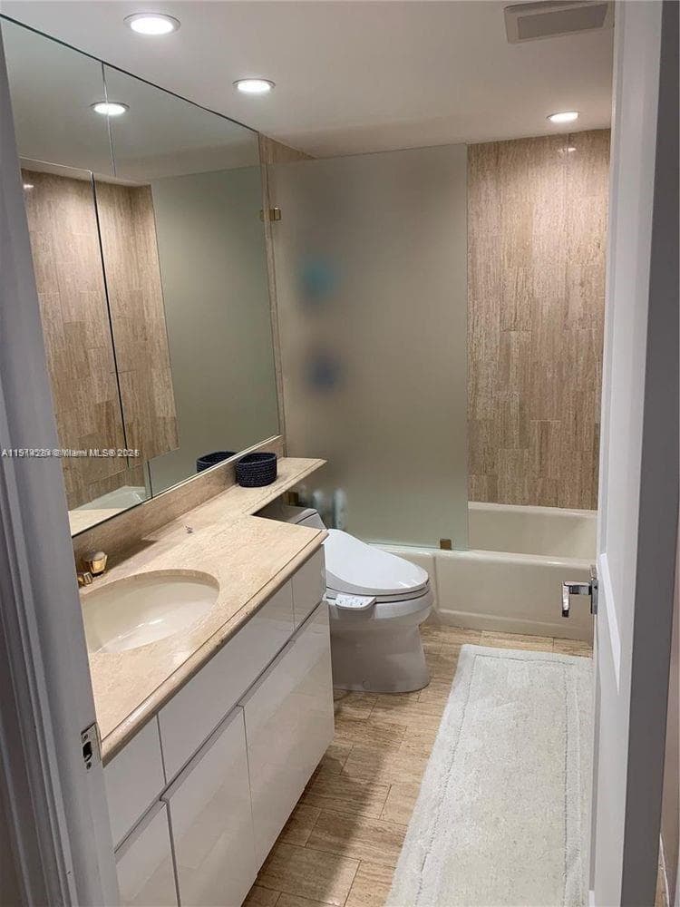 2 Grove Isle Dr # B1507, Miami FL 33133 — 7
