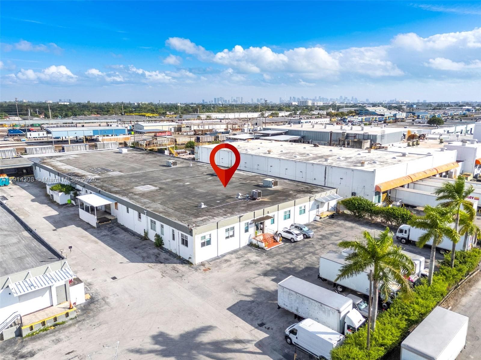 3925 E 10th ct, Hialeah FL 33013 — 18