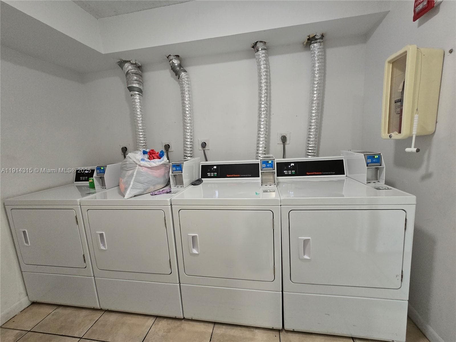 6940 Miami Gardens Dr # 319, Hialeah FL 33015 — 23