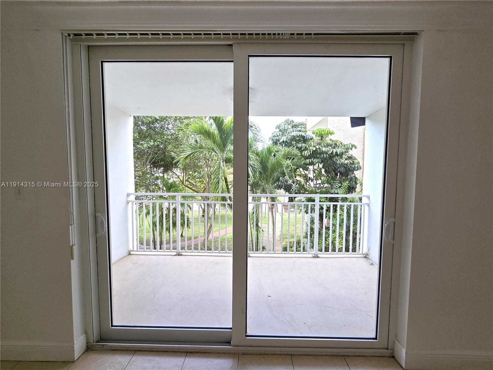 6940 Miami Gardens Dr # 319, Hialeah FL 33015 — 7