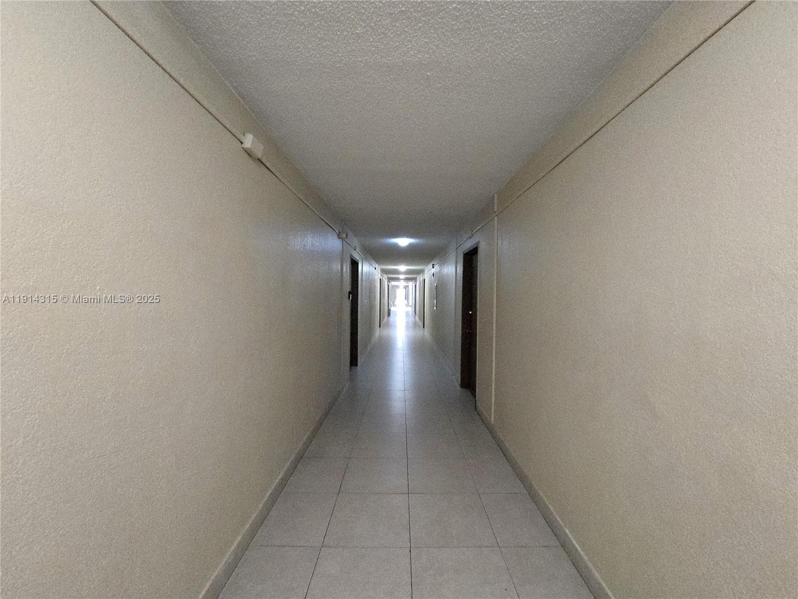 6940 Miami Gardens Dr # 319, Hialeah FL 33015 — 20