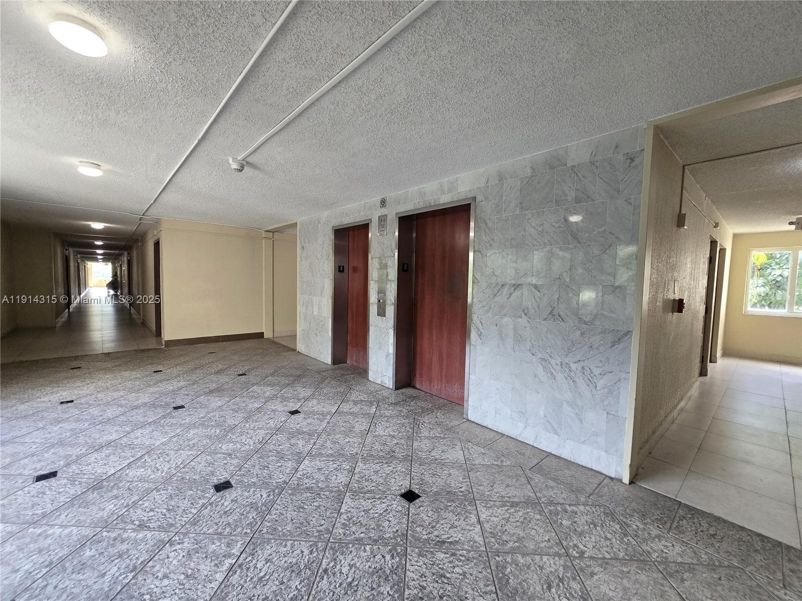 6940 Miami Gardens Dr # 319, Hialeah FL 33015 — 21