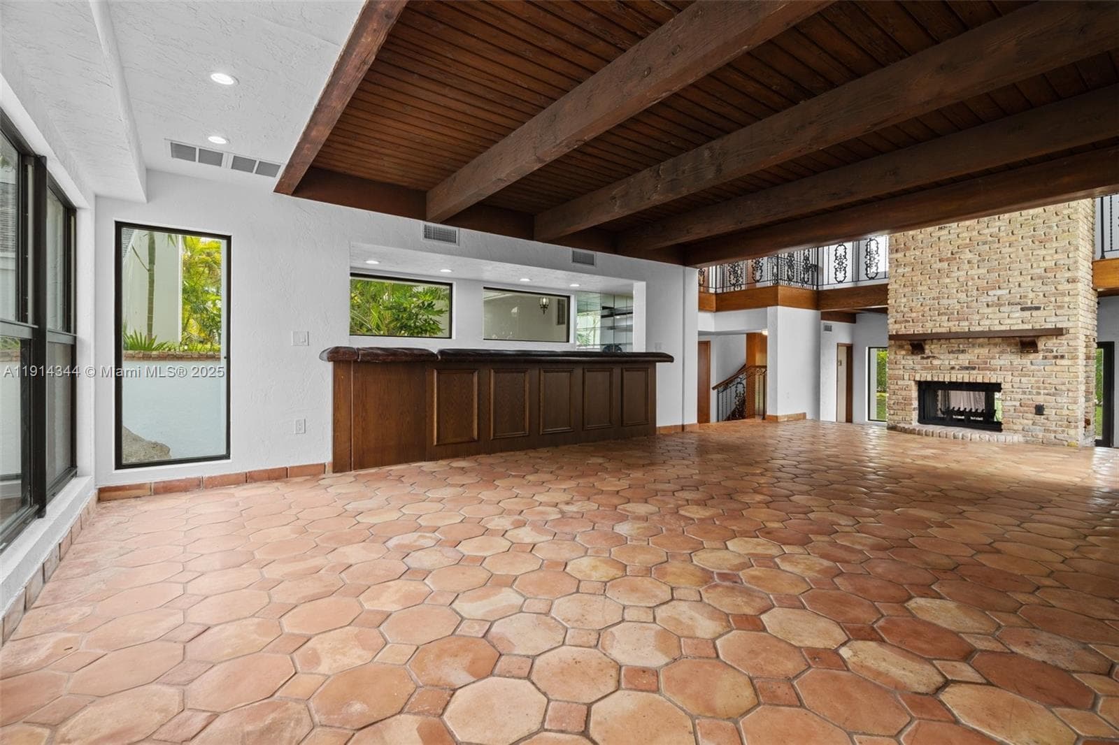 20215 W Oak Haven Cir, Miami FL 33179 — 12