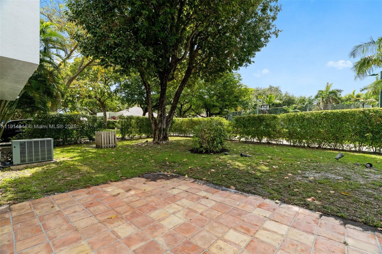 20215 W Oak Haven Cir, Miami FL 33179 — 63