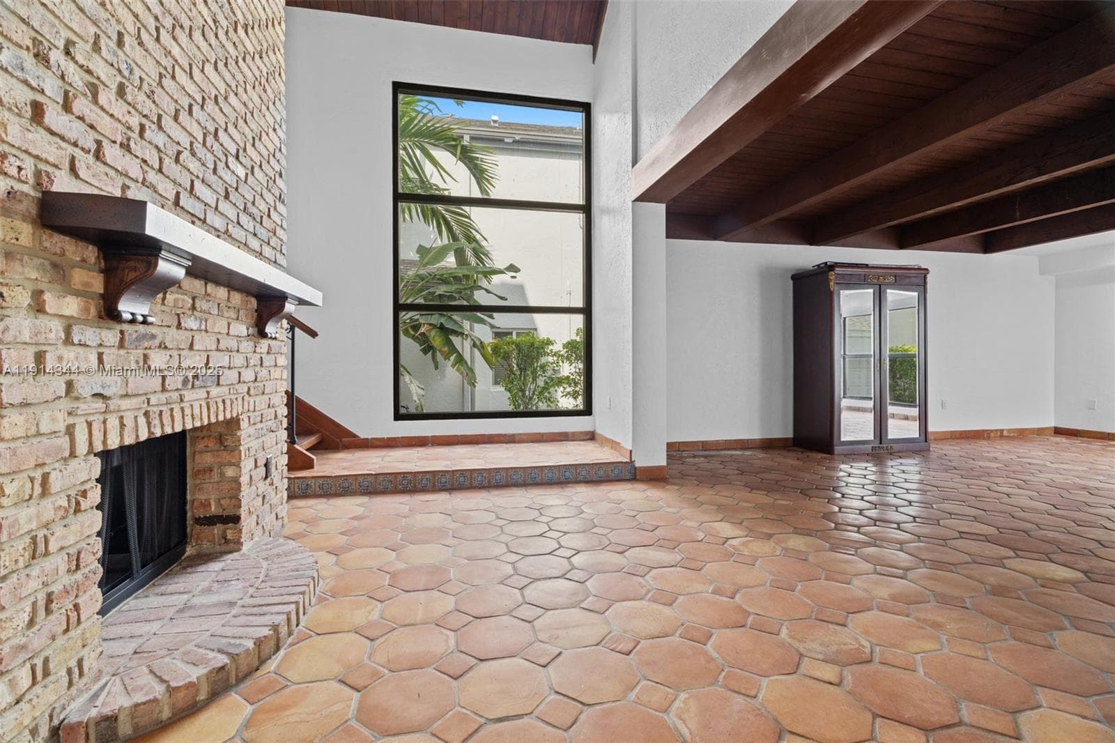 20215 W Oak Haven Cir, Miami FL 33179 — 9