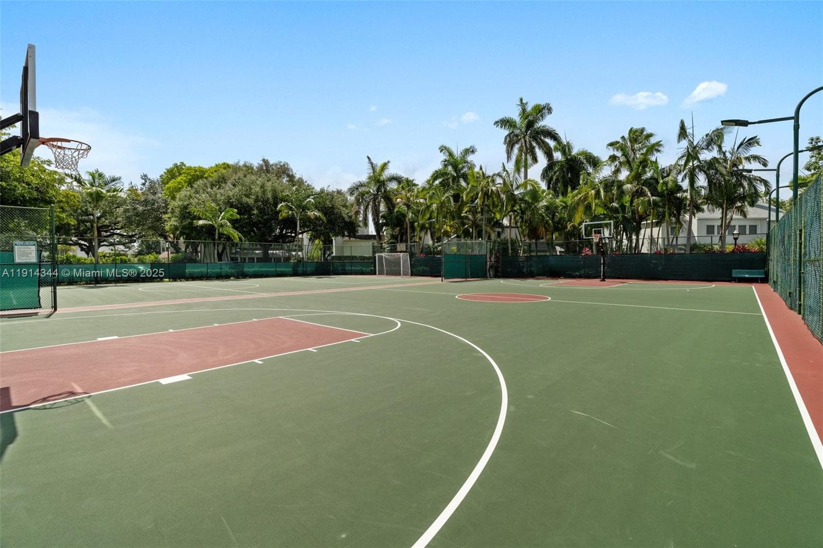 20215 W Oak Haven Cir, Miami FL 33179 — 82