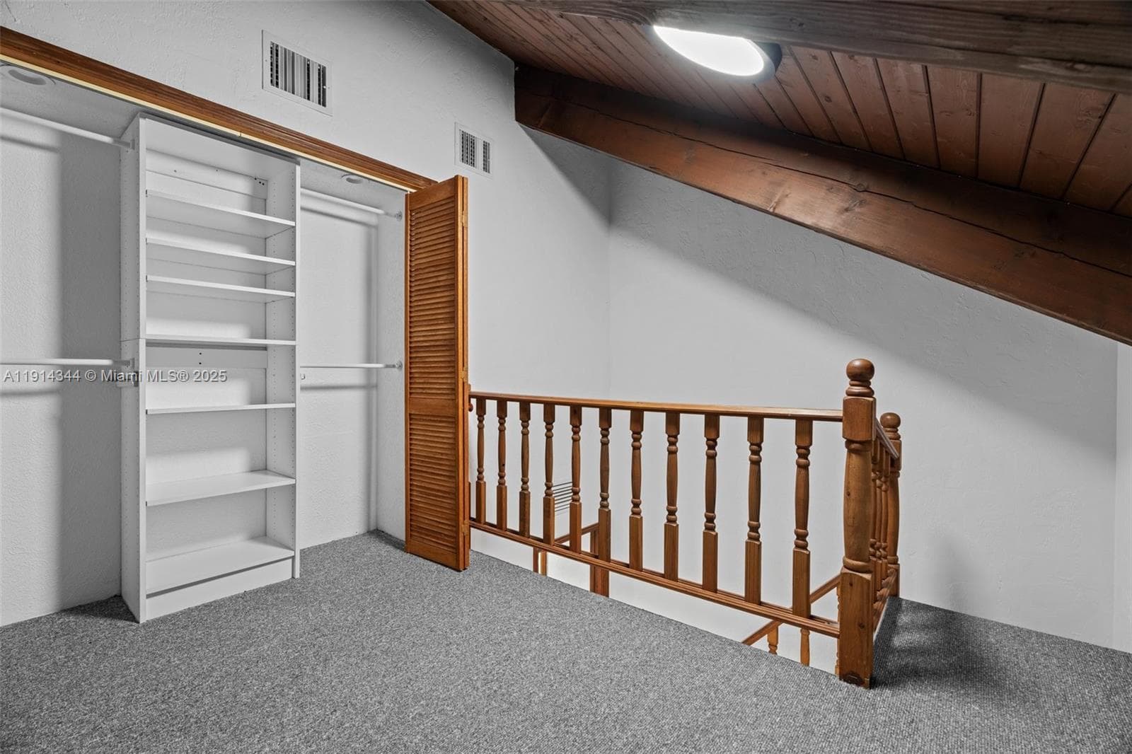 20215 W Oak Haven Cir, Miami FL 33179 — 59