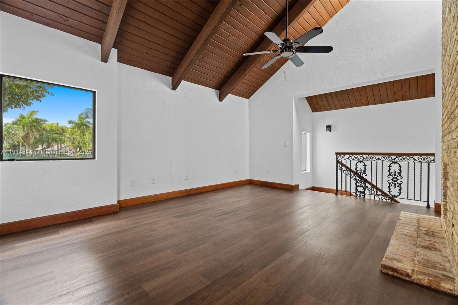 20215 W Oak Haven Cir, Miami FL 33179 — 29