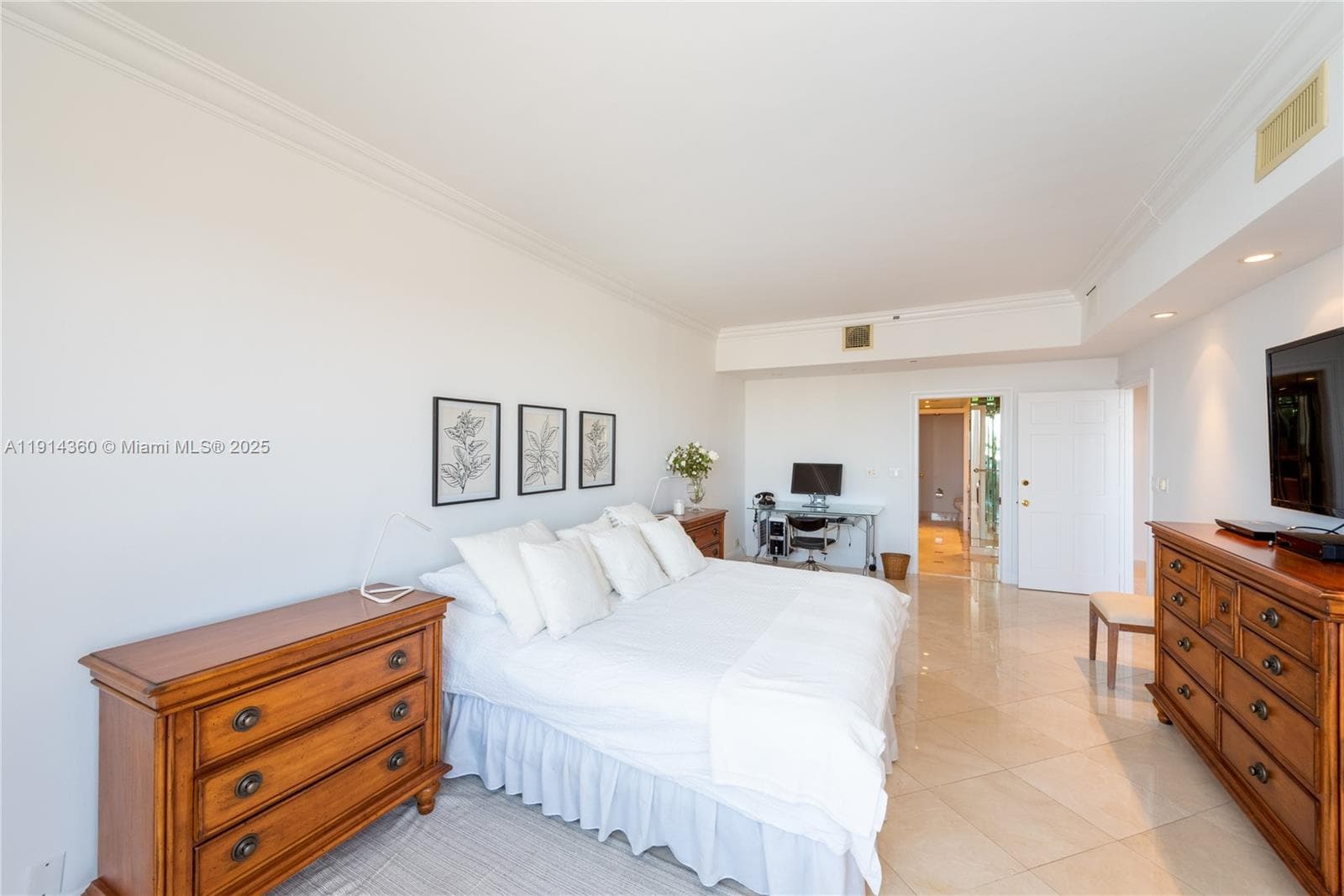151 Crandon Blvd # 1036, Key Biscayne FL 33149 — 13
