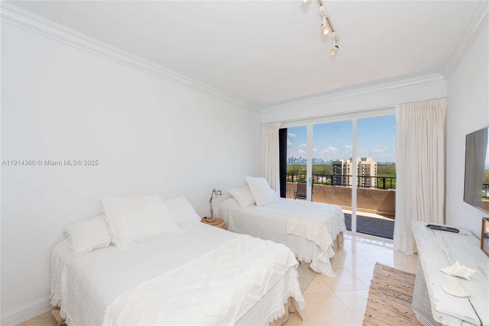 151 Crandon Blvd # 1036, Key Biscayne FL 33149 — 16