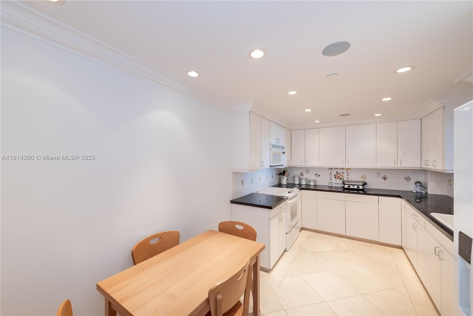 151 Crandon Blvd # 1036, Key Biscayne FL 33149 — 9